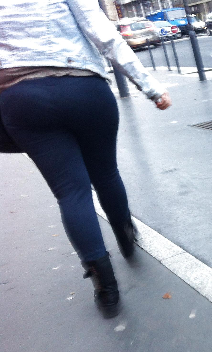 17P Ass, leggings & VPL