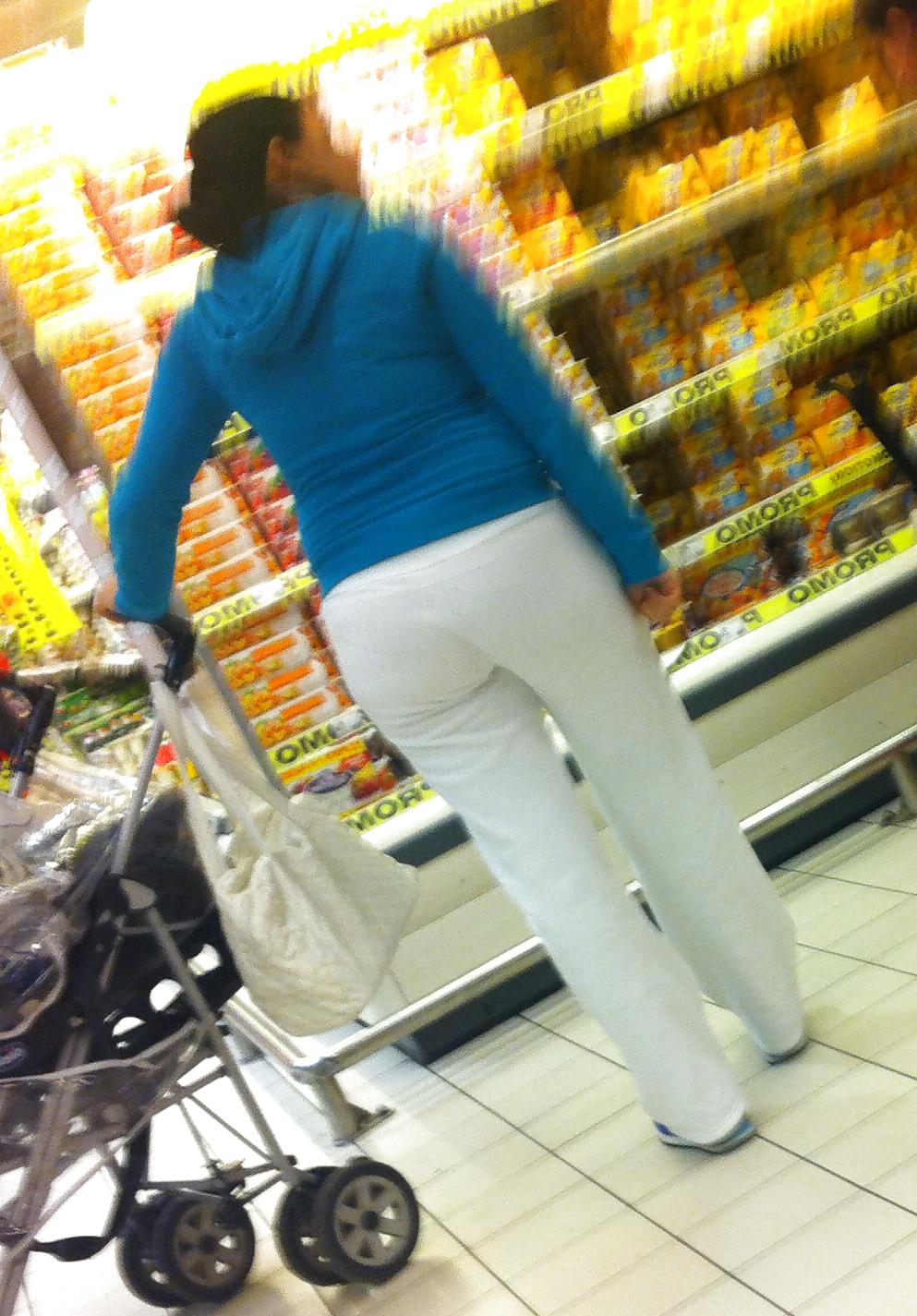 17P Ass, leggings & VPL