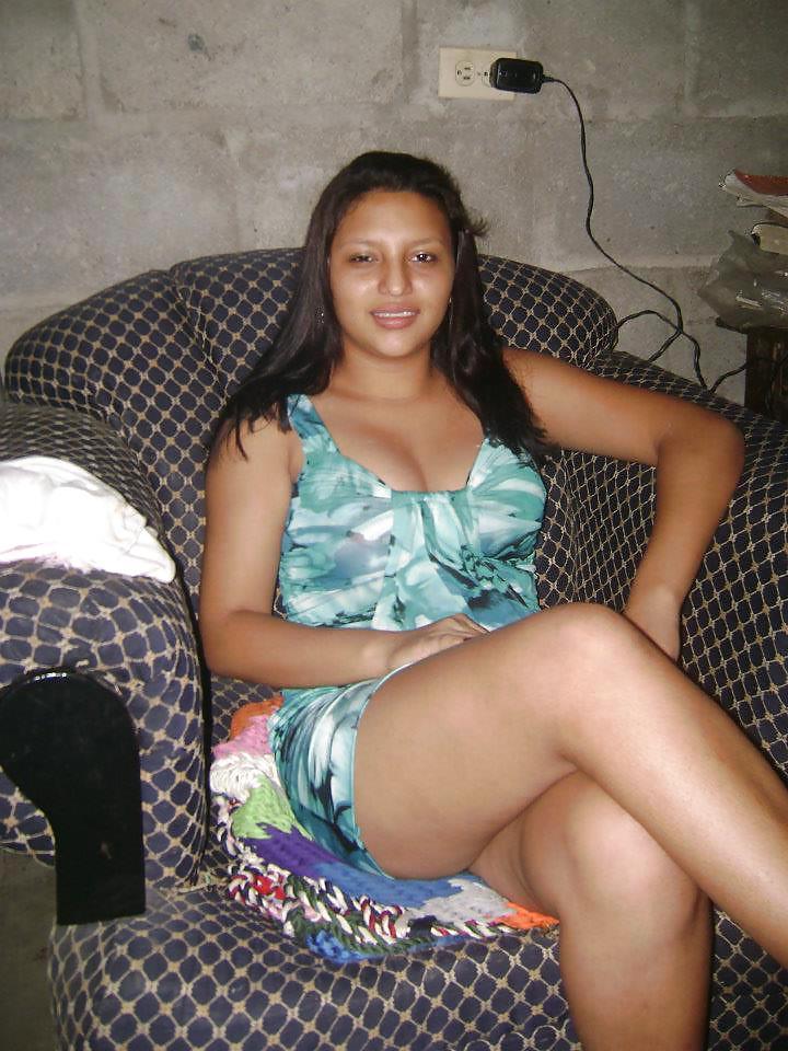 5P Dominican girl: Paola