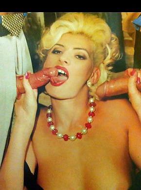 21P Italian blonde double teamed