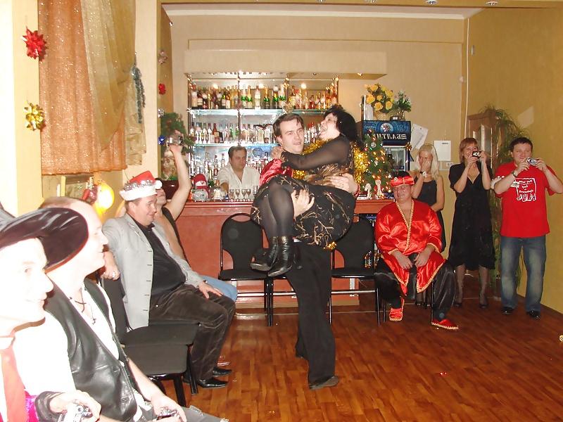 17P Swinger couple