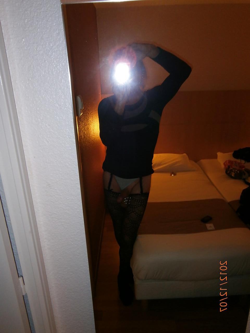 12P Hotel exhib public masturbation cock sexe queue 