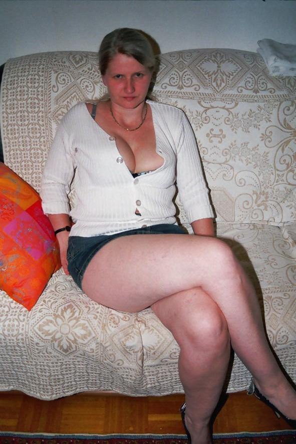 10P SAG - Wife's Hot Body In Short Tight Slinky Denim Skirt 01