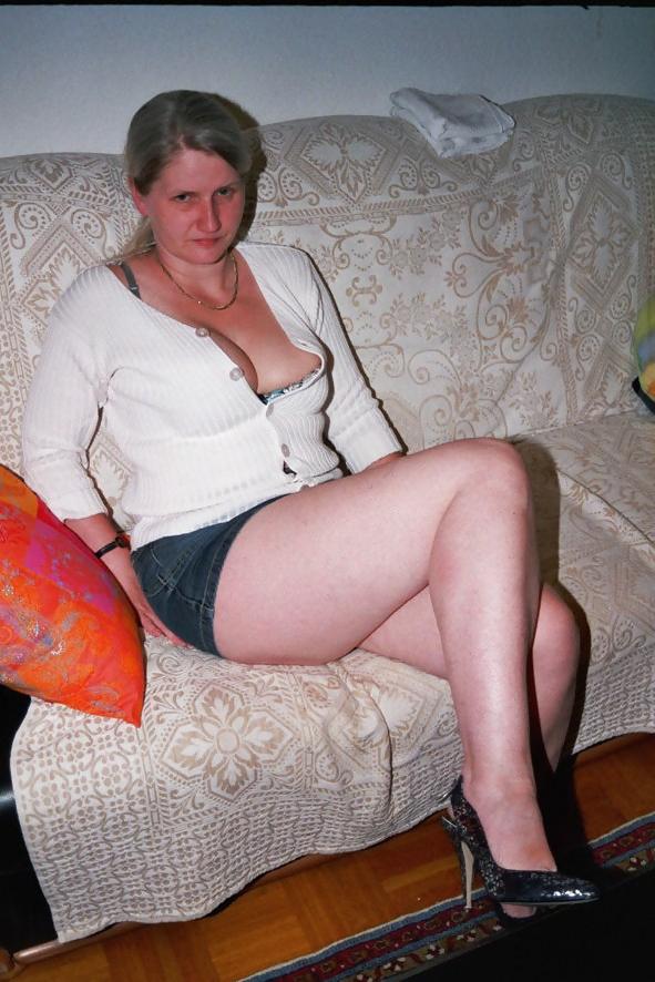 10P SAG - Wife's Hot Body In Short Tight Slinky Denim Skirt 01