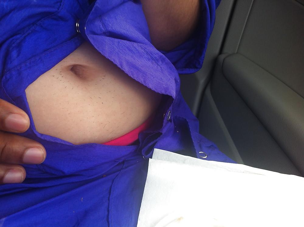 11P Belly Button Peek-a-boo