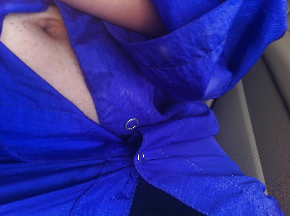 11P Belly Button Peek-a-boo