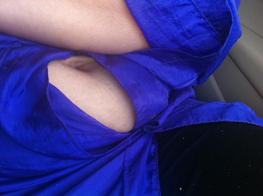 11P Belly Button Peek-a-boo