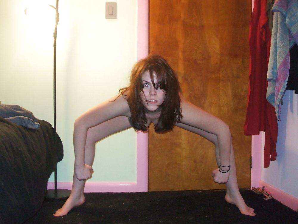 25P Not your average porn pics 7