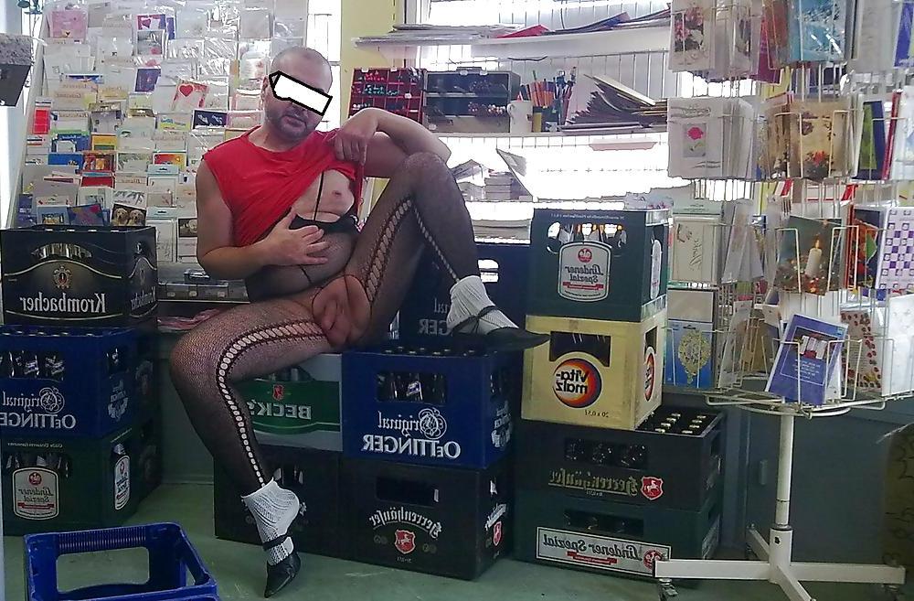 8P Horny in the shop