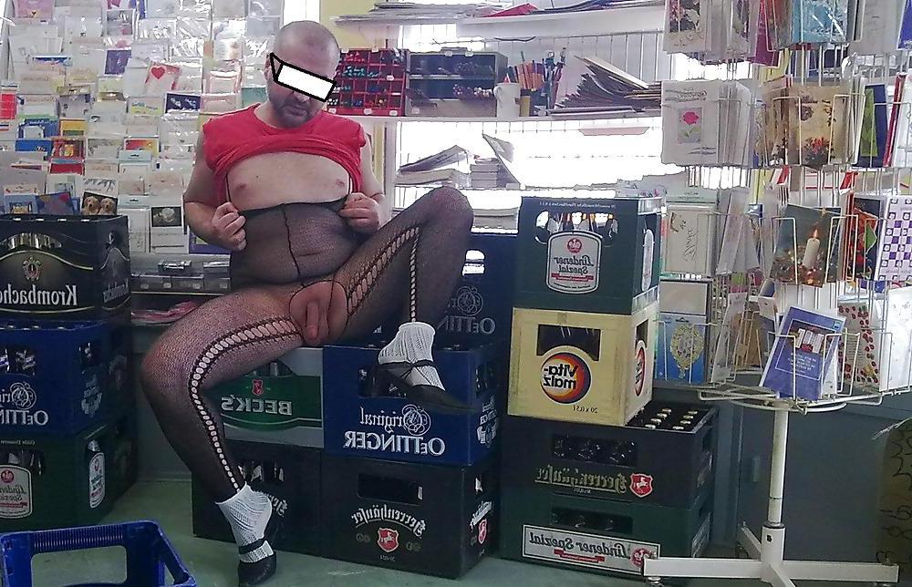 8P Horny in the shop