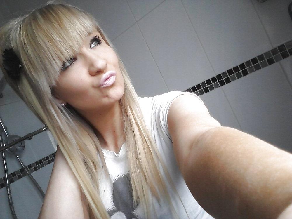 12P Girls i love wanking over pt1
