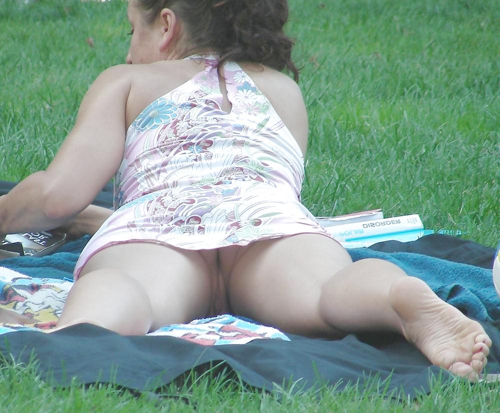 25P Upskirt Cameltoes #rec Amateur showing pussy PublicNudity 5