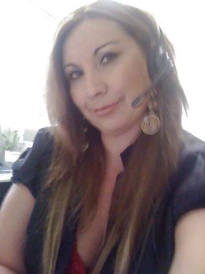 25P Latina cougar with gorgeous eyes