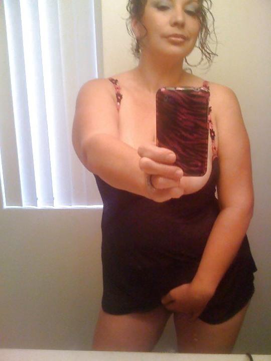 25P Latina cougar with gorgeous eyes