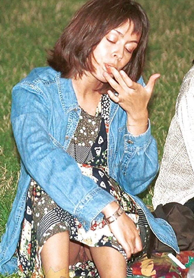 25P Upskirt 5