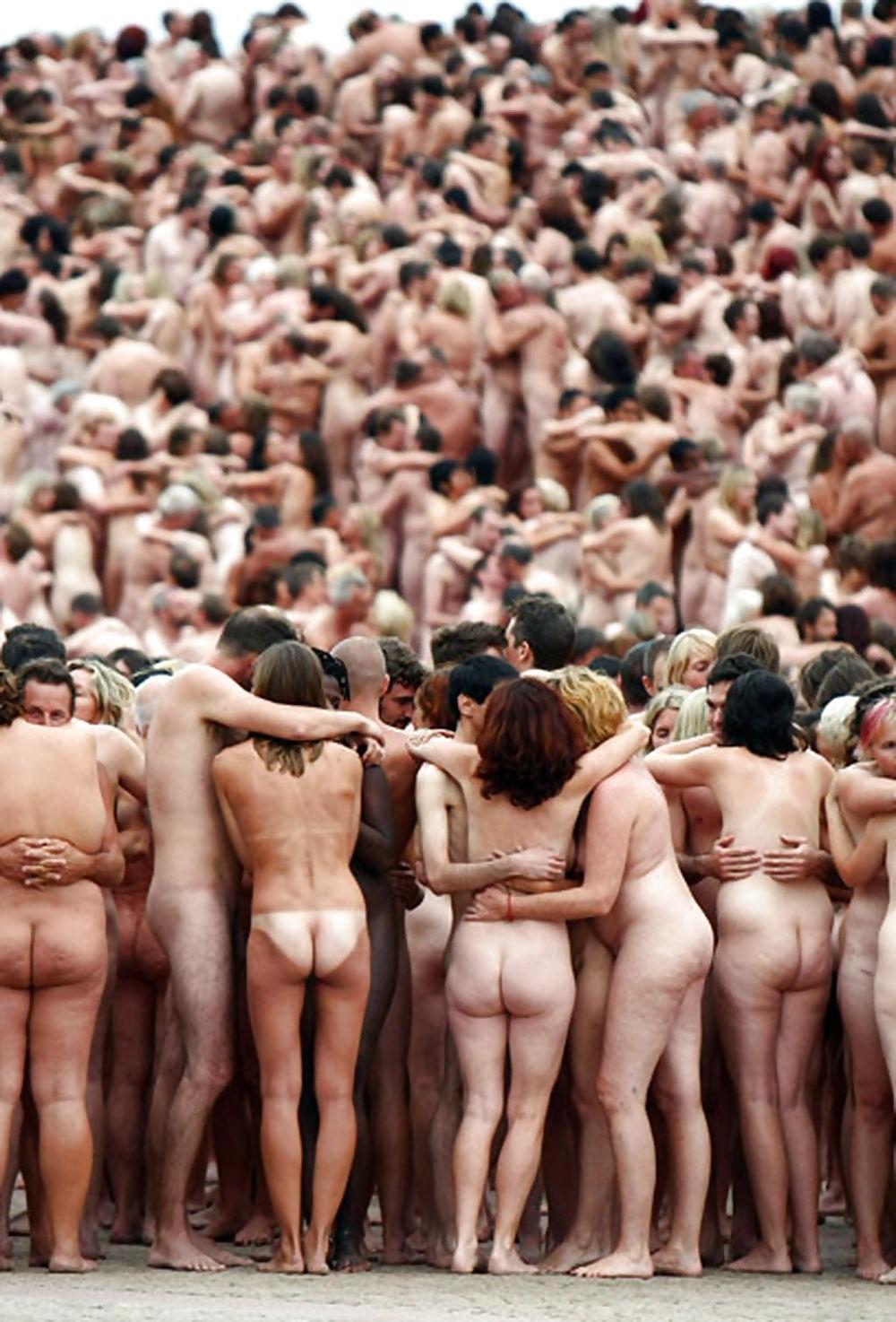 25P Spencer Tunick - Sydney Opera House
