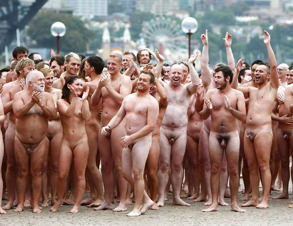 25P Spencer Tunick - Sydney Opera House