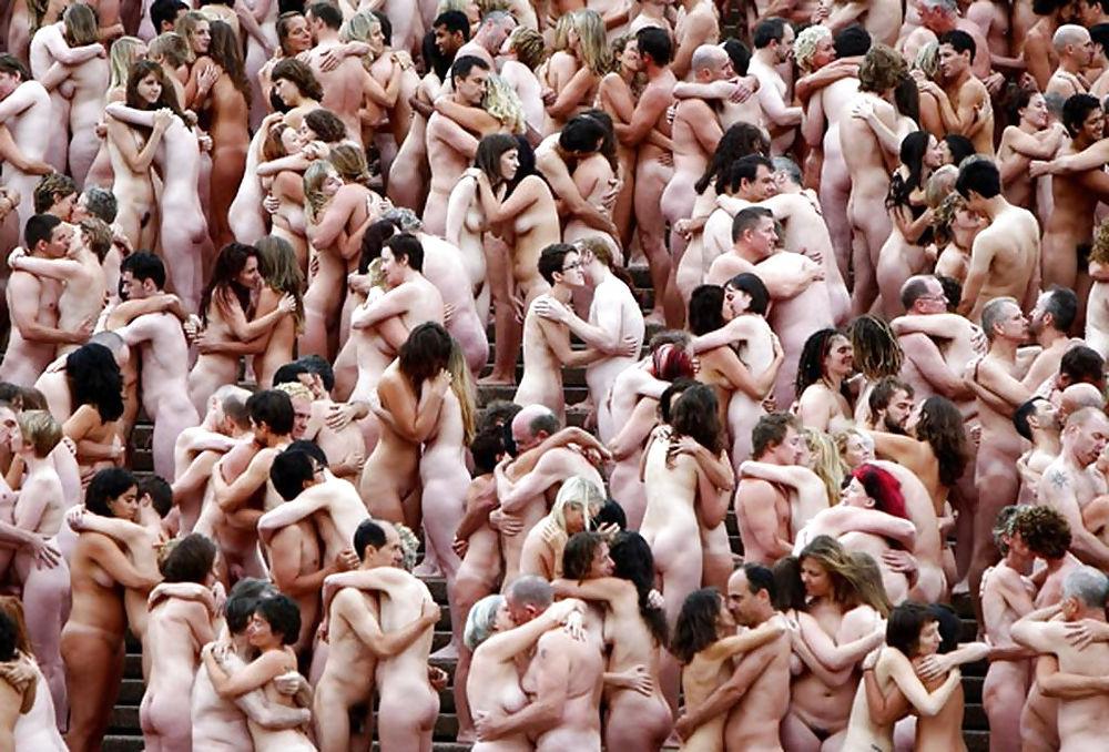 25P Spencer Tunick - Sydney Opera House