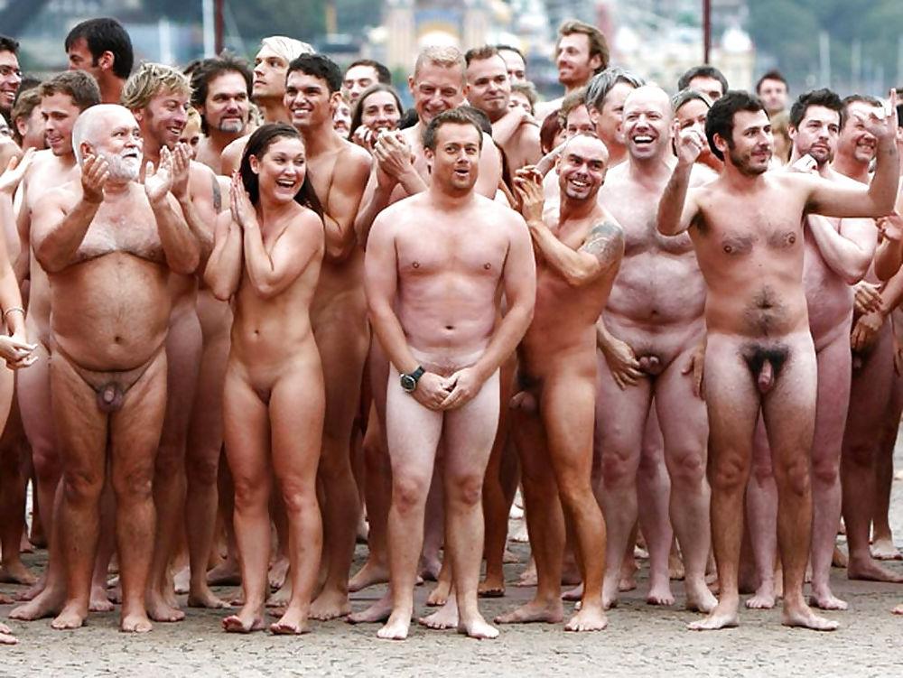 25P Spencer Tunick - Sydney Opera House