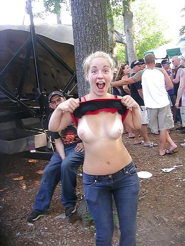 25P Show me your tits .. By Gonget