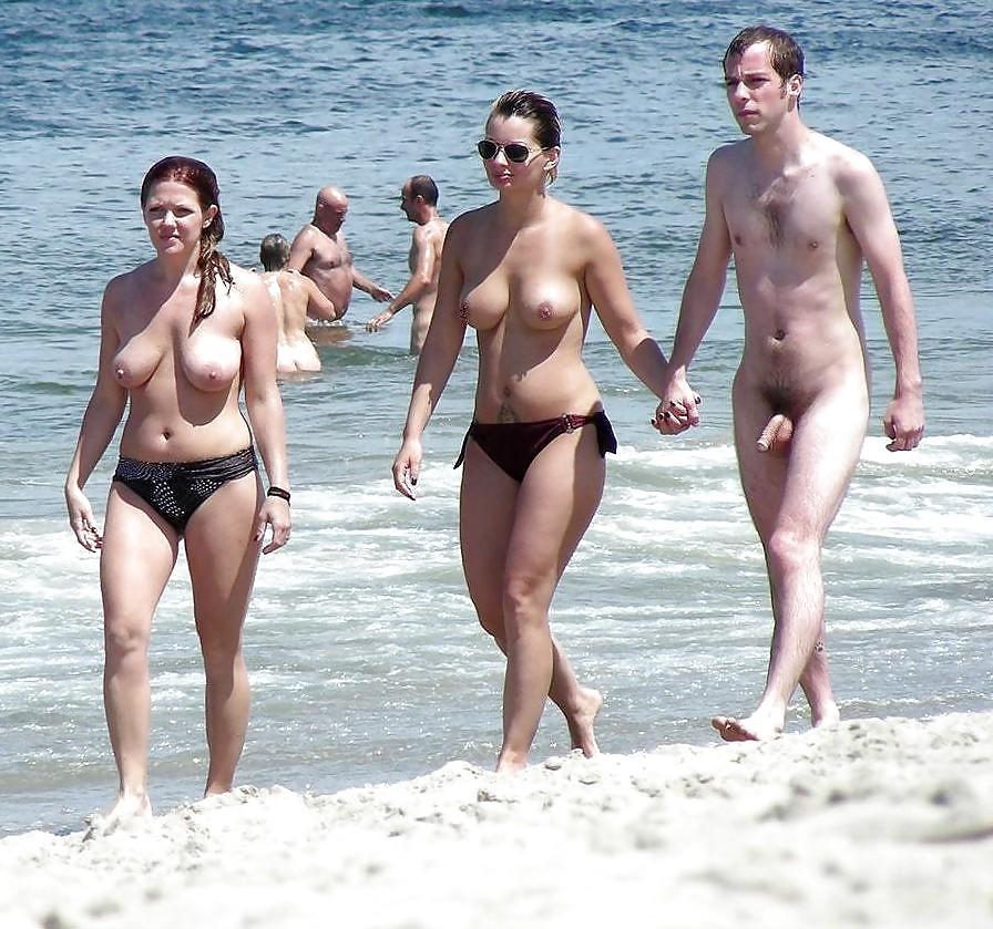 24P Naked couple 11.
