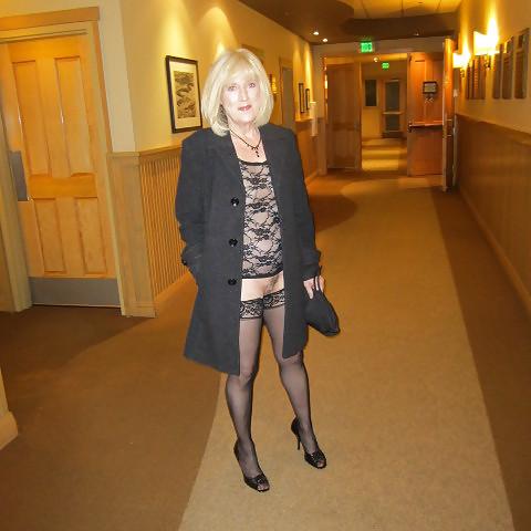 25P Real women misbehaving at hotels