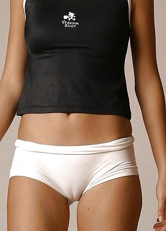 25P Camel toes