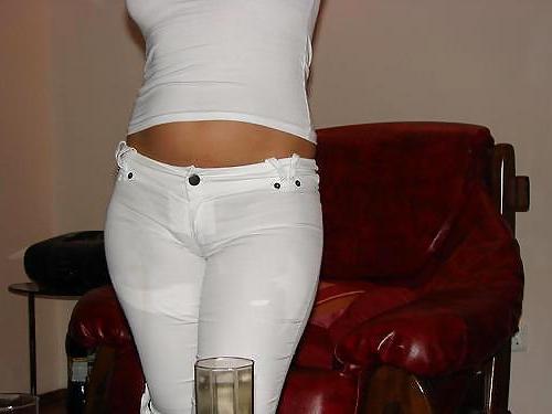 24P Fotze frisst Hose - cameltoe