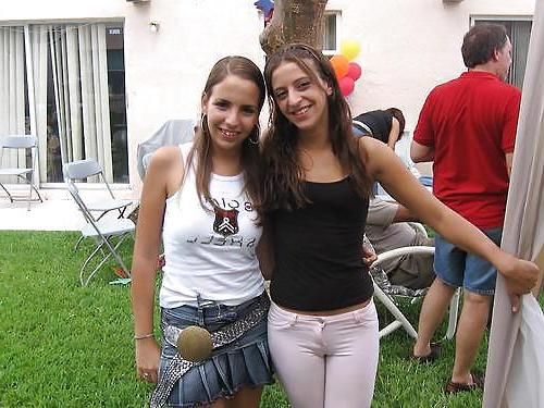 24P Fotze frisst Hose - cameltoe