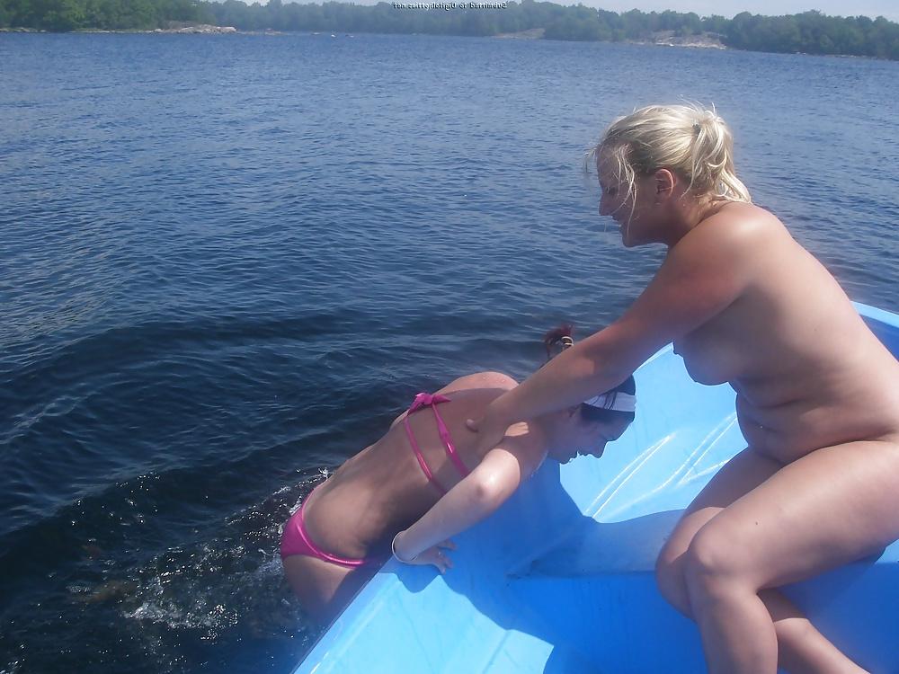 25P Show Your Tits 2