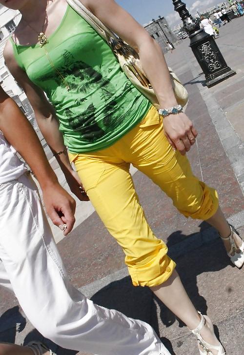 24P Fotze frisst Hose - cameltoe