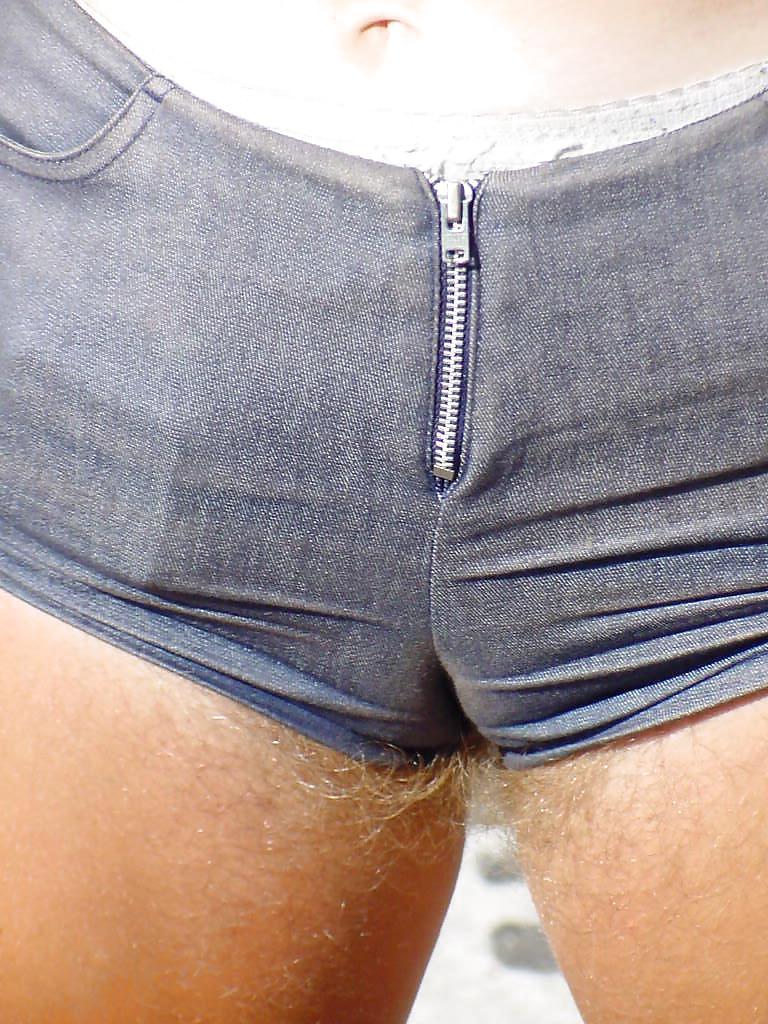 12P Fotze frisst Hose
