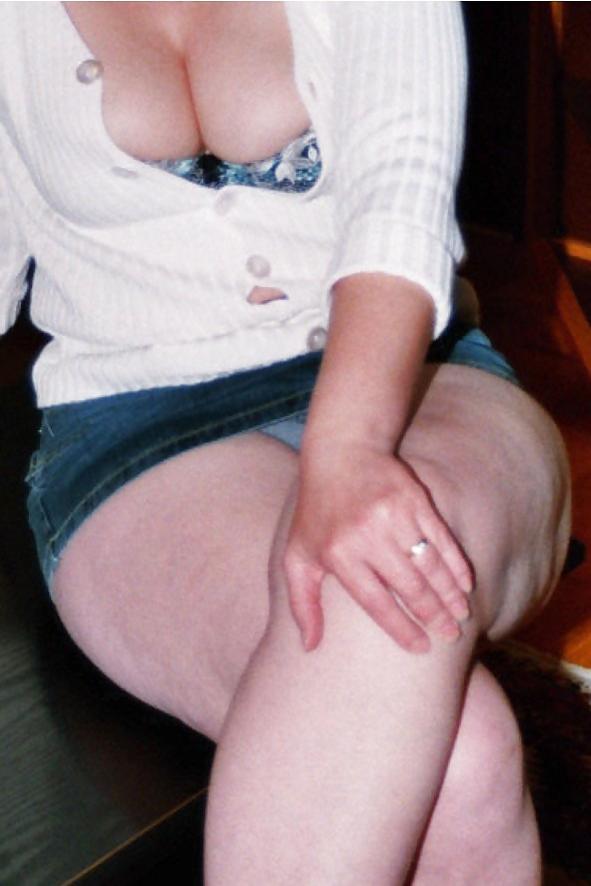 10P SAG - Wife's Hot Body In Short Tight Slinky Denim Skirt 03