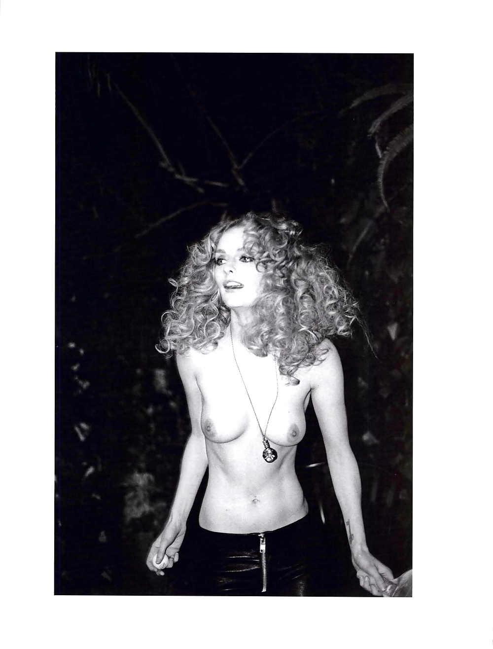 25P Celebs oops 45