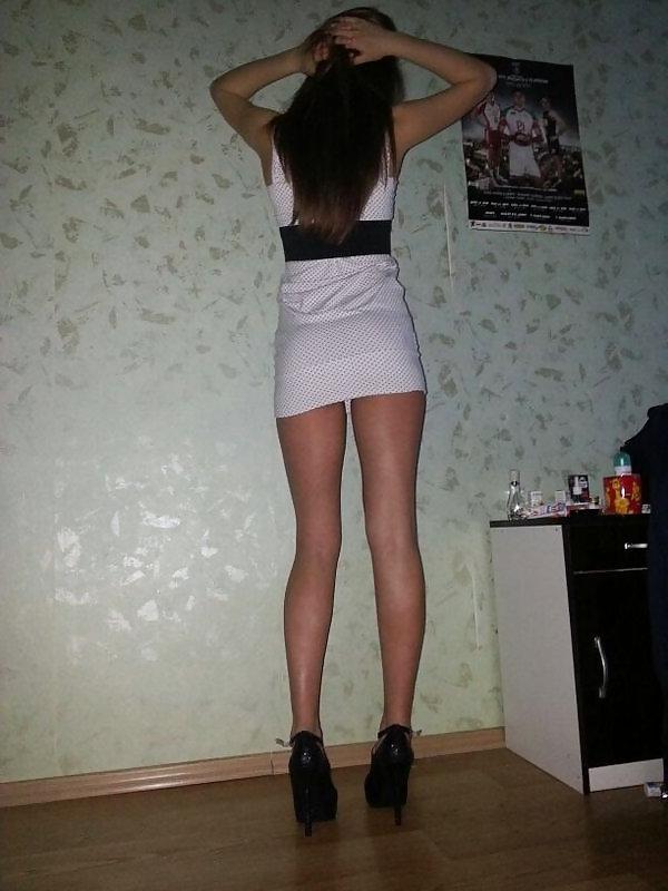 11P Skinny teen in high heels