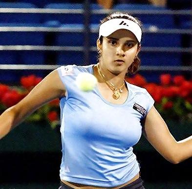 25P Beautiful Tennis Girls 10 by TROC