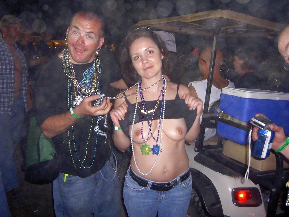 25P Show Your Tits 36