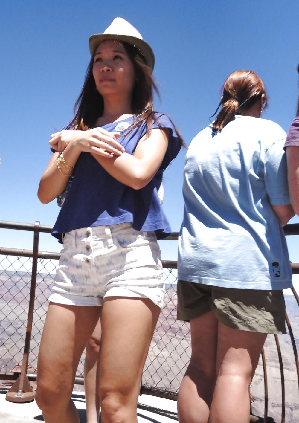 18P Voyeur 2 - Hot Asses and Legs