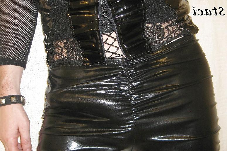 25P Shiny Black Leggings