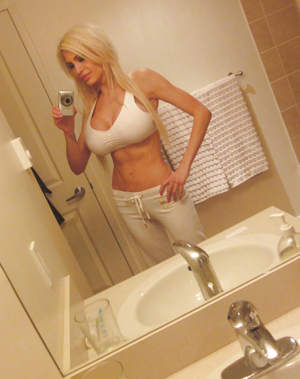 21P Bella: Fake Tit Cam Star!