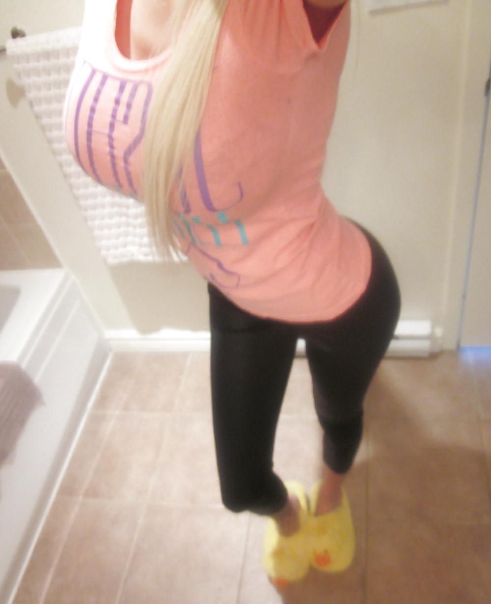 21P Bella: Fake Tit Cam Star!