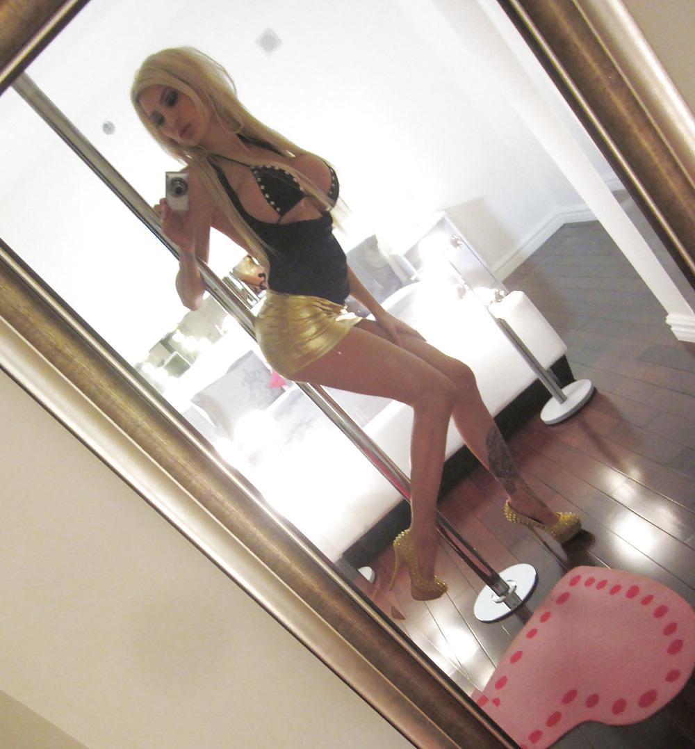21P Bella: Fake Tit Cam Star!