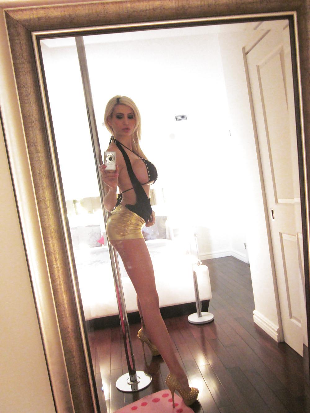 21P Bella: Fake Tit Cam Star!