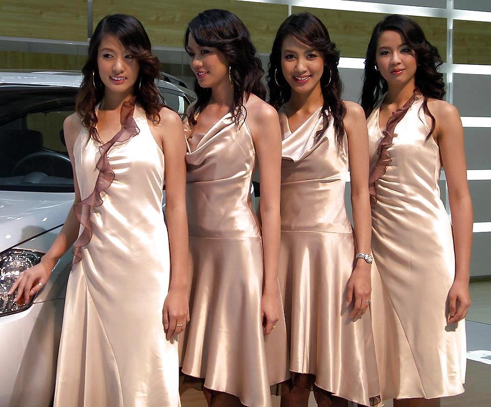 25P 2 or more girls in Satin Prom dresses