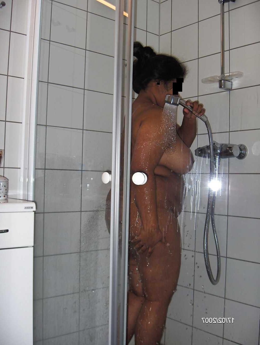 16P Mature Indian Housewife