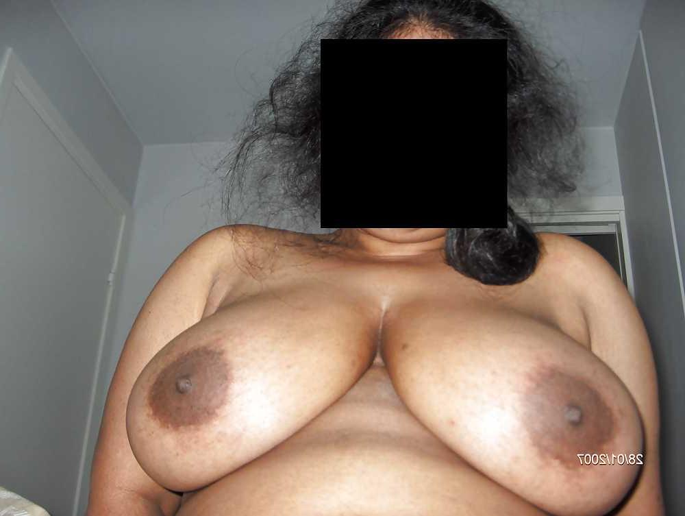 16P Mature Indian Housewife