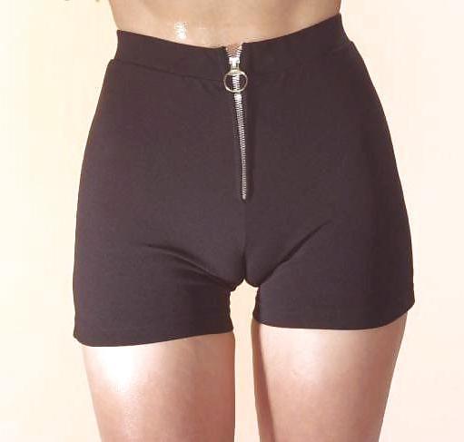 15P Cameltoes