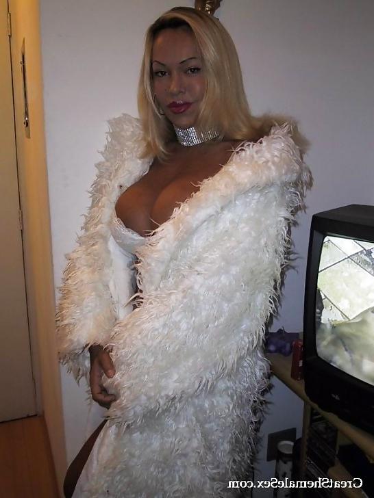 25P Shemale In Fur