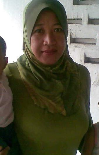 25P Malay housewife