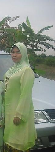 25P Malay housewife